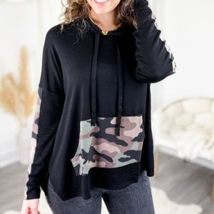 Nwt Boutique Brand lightweight camo long sleeve with hood